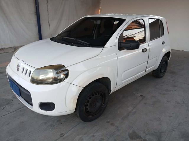 FIAT - UNO VIVACE 1.0 (2015)