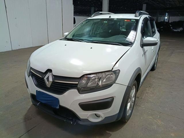RENAULT - SANDERO STEP 16R (2015)