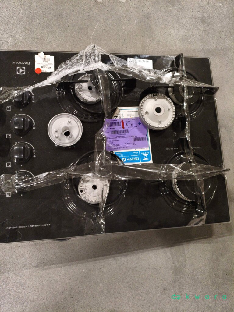 2 Cooktops - Sendo 1 Electrolux KE4GP, 1 Dako Supreme