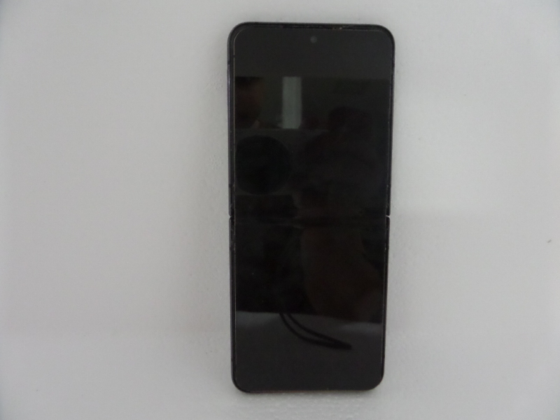 Samsung Galaxy z flip3 128GB